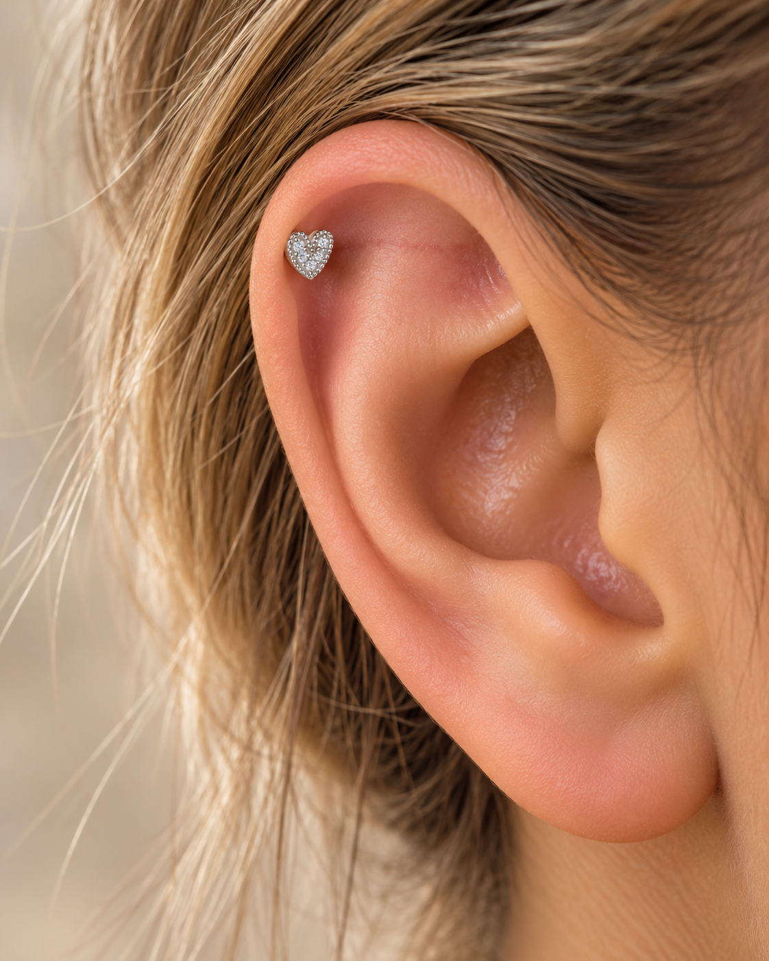 Pavé Heart Cartilage Stud